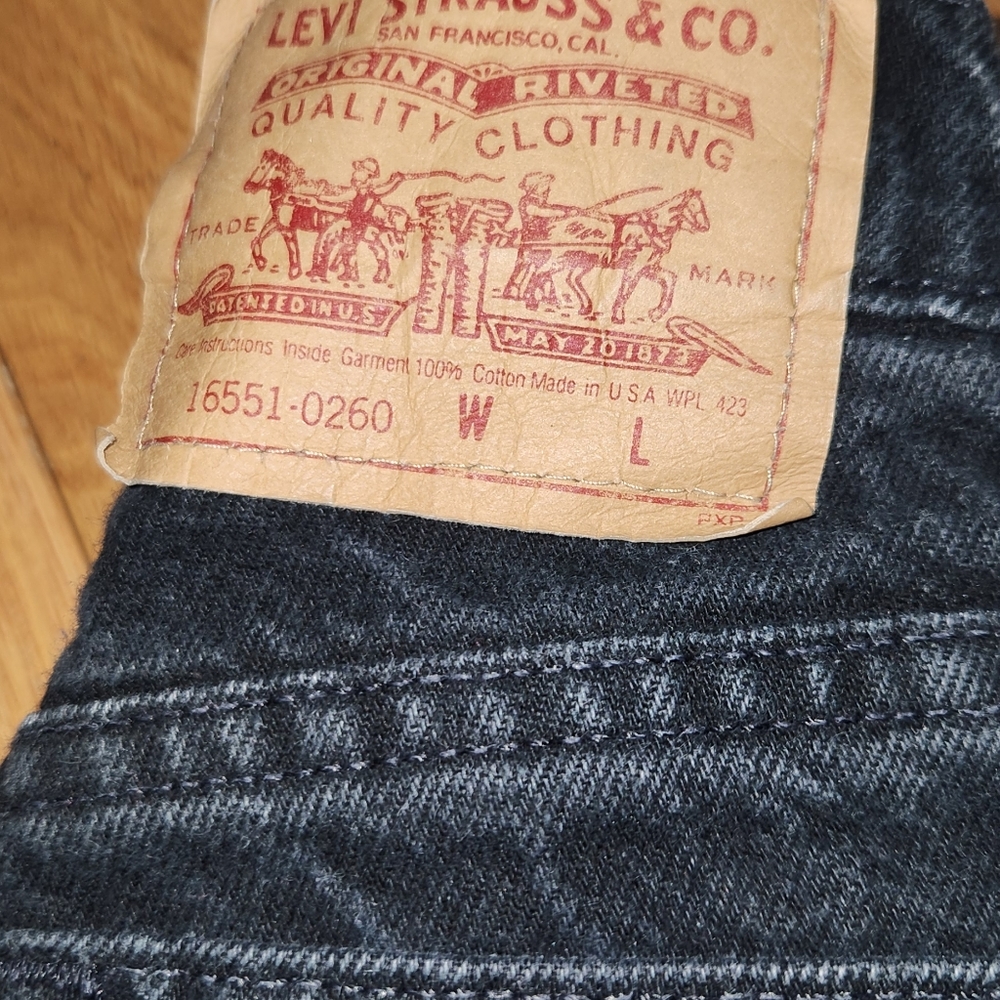 VINTAGE LEVIS 551 MED BLACK WOMENS JEANS GREAT FIND MADE IN THE USA SIZE 8 MED